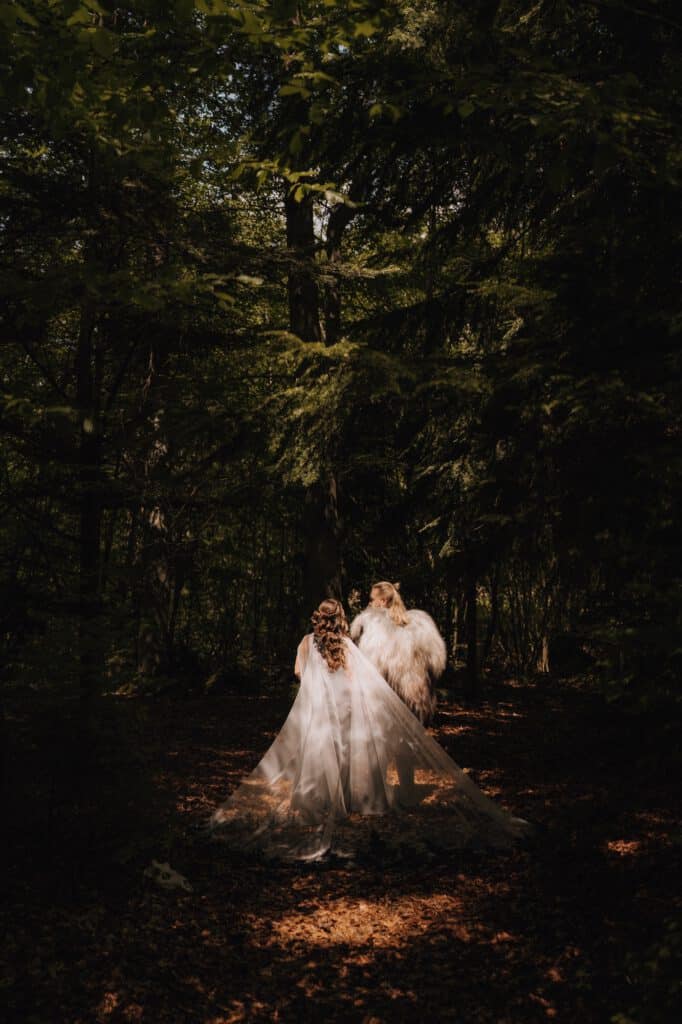 Waldhochzeit NRW: 3 Locations für eure Natur-Trauung 15 lau ni hochzeit 052026 TK102598